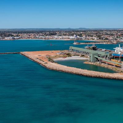 Sia Oakajee Drone 34