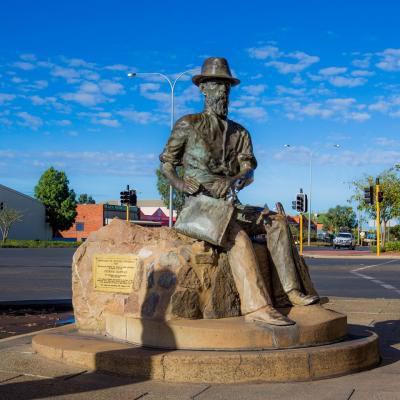 Paddy Hannan's statue is in the centre of town